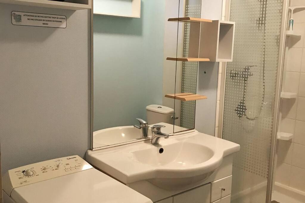 T2 meublé pour curistes, vacanciers et stagiaires Rochefort  Exterior foto